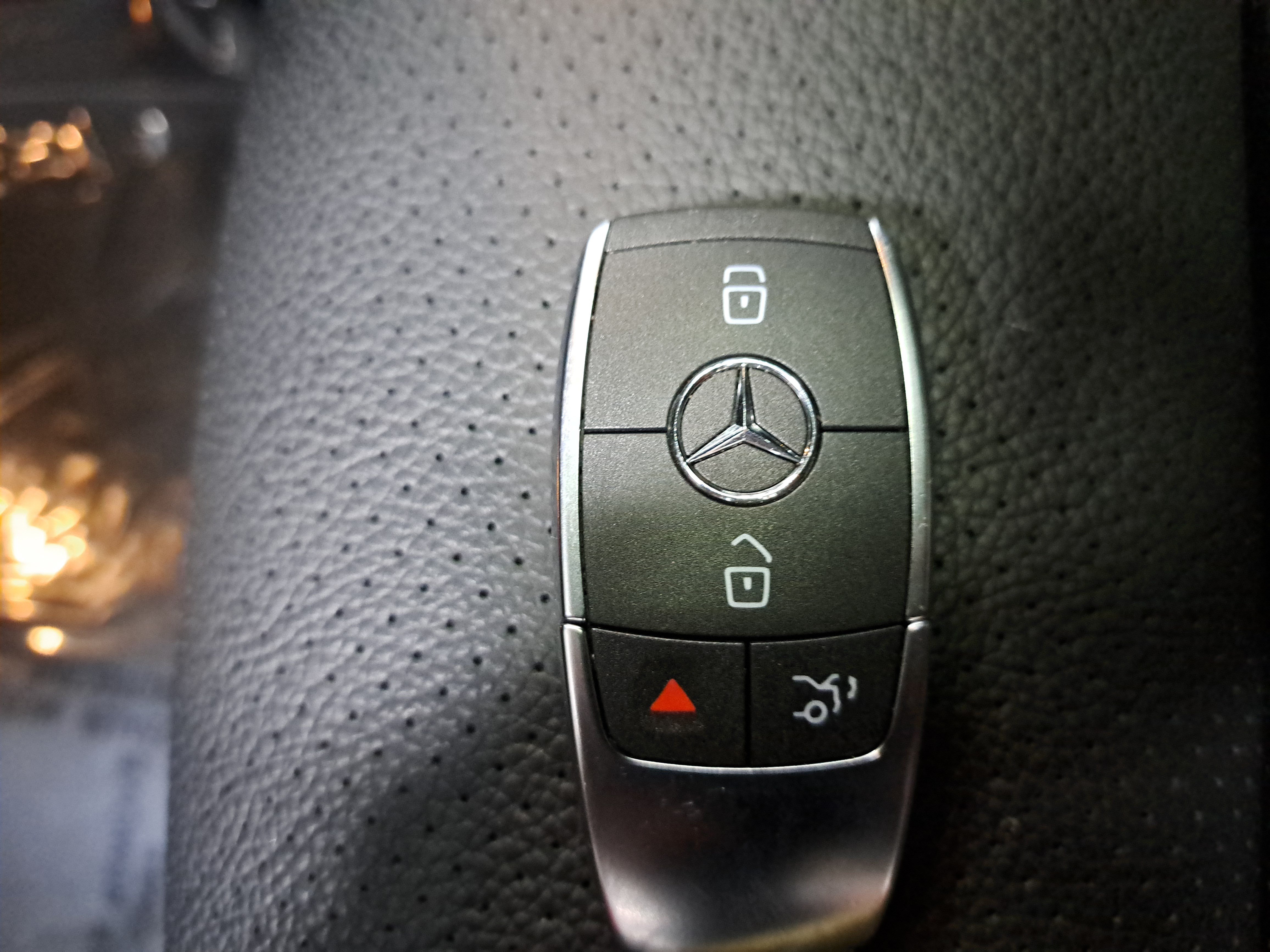 Used 2023 Mercedes-Benz GLC 300 4MATIC Coupe image 37