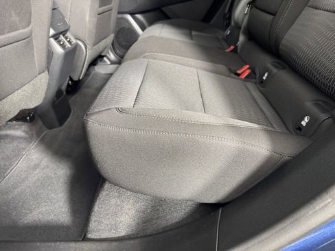 Used 2026 Chevrolet Equinox LT FWD image 30