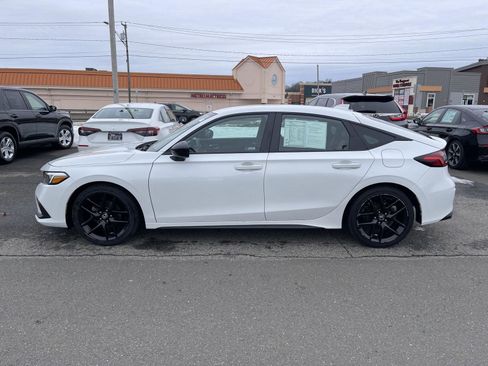 Used 2023 Honda Civic Sport image 17