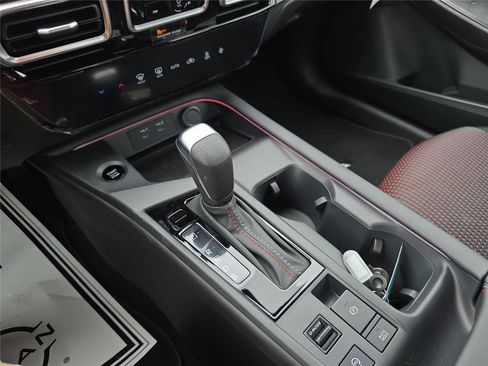 New 2026 Nissan Sentra SR w/ Floor Mat Package image 26