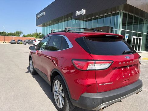 Used 2021 Ford Escape Titanium w/ Titanium Elite Package AWD/4WD image 10