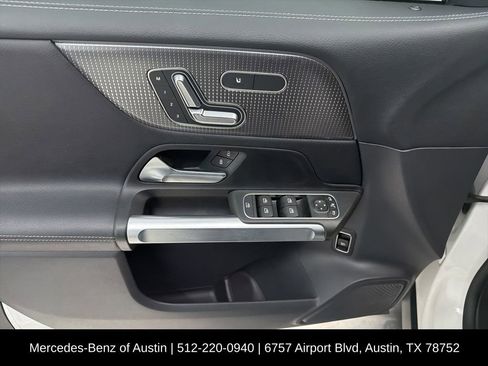 Certified 2022 Mercedes-Benz GLB 250 4MATIC image 15