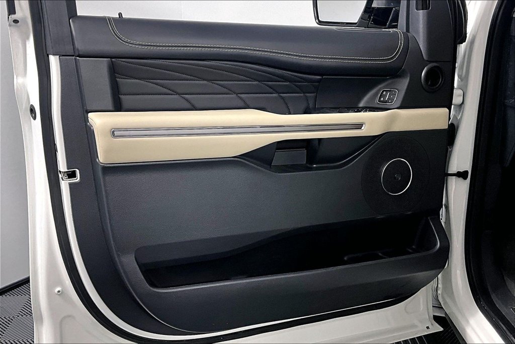 Certified 2023 Ford Expedition Platinum AWD/4WD image 23