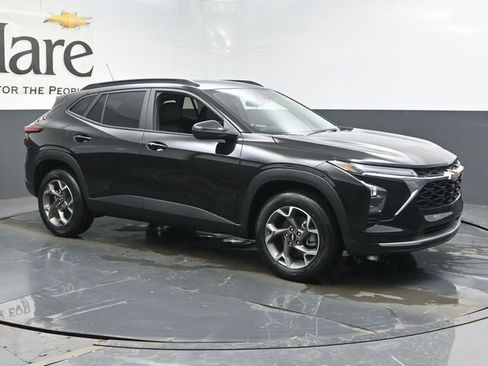 New 2026 Chevrolet Trax LT w/ Sunroof Package image 6