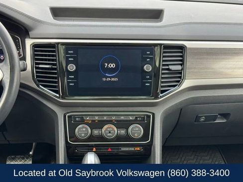 Used 2021 Volkswagen Atlas SEL w/ Atlas Adventure Package AWD/4WD image 17