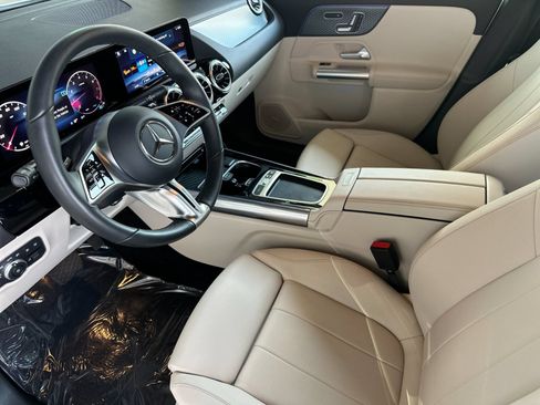 Certified 2026 Mercedes-Benz GLA 250 4MATIC image 11