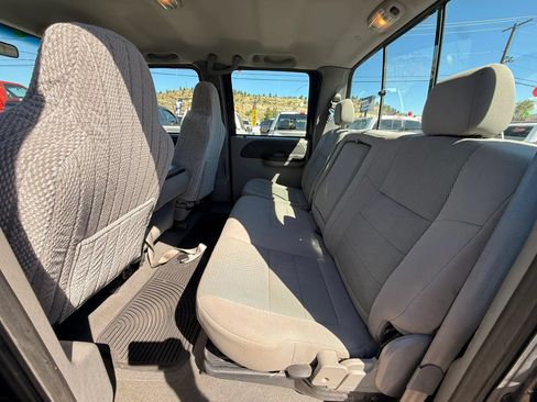 Used 2005 Ford F250 XL AWD/4WD image 15