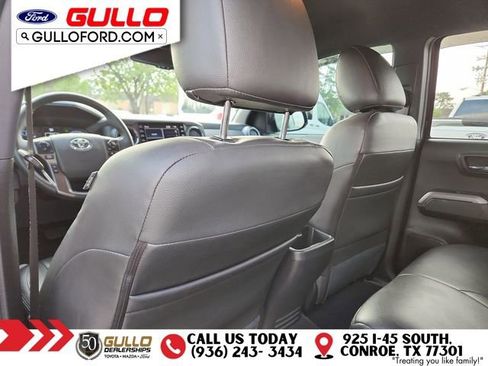 Used 2023 Toyota Tacoma TRD Off-Road image 17