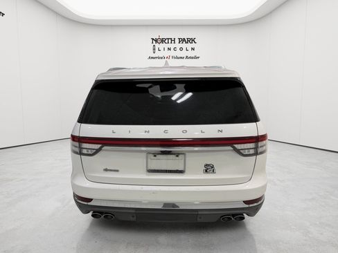 Used 2020 Lincoln Aviator Reserve w/ Equipment Group 202A AWD/4WD image 4