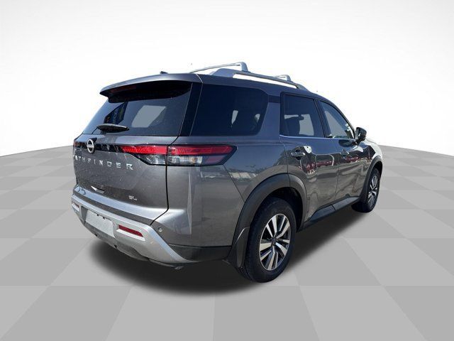 Used 2025 Nissan Pathfinder SL FWD image 3