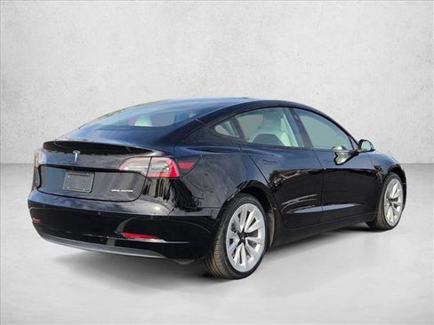 Used 2021 Tesla Model 3 Long Range image 5