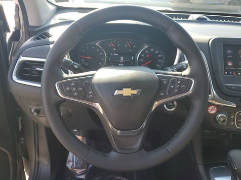 Used 2024 Chevrolet Equinox LT image 28