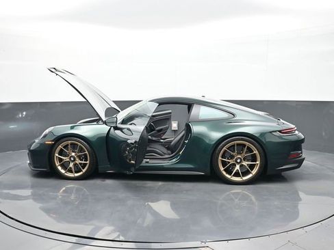 Certified 2022 Porsche 911 GT3 image 27