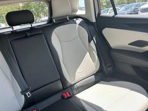 New 2026 Volkswagen Tiguan SE FWD image 14