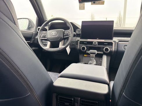 New 2026 Toyota 4Runner 4WD image 11