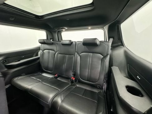 Used 2024 Jeep Wagoneer 4WD w/ Premium Group I image 27