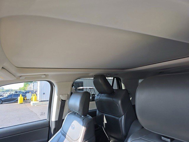 Used 2025 Ford Expedition Max Active AWD/4WD image 16