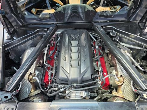 Used 2023 Chevrolet Corvette Stingray Premium Cpe w/ Z51 Performance Package RWD image 14
