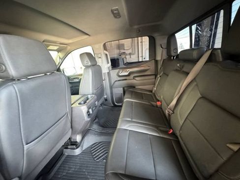 Used 2023 Chevrolet Silverado 1500 LT Trail Boss w/ LT Trail Boss Premium Package AWD/4WD image 28