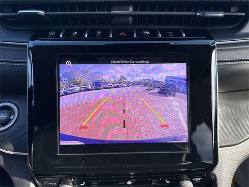 Used 2023 Jeep Grand Cherokee Laredo w/ Luxury Tech Group I image 19