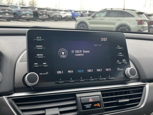 Used 2018 Honda Accord LX image 14