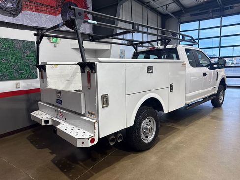Used 2017 Ford F350 XL w/ Power Equipment Group AWD/4WD image 24