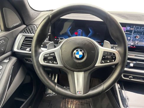 Used 2023 BMW X7 xDrive40i w/ M Sport Package AWD/4WD image 61