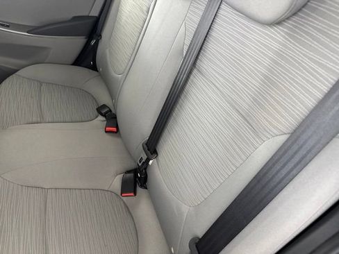 Used 2015 Hyundai Accent GLS FWD image 26