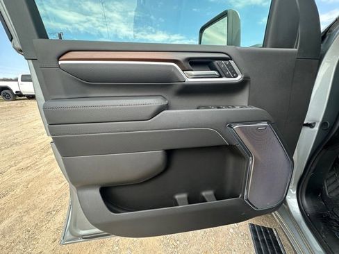 New 2026 GMC Sierra 2500 Denali w/ Denali Reserve Package image 13