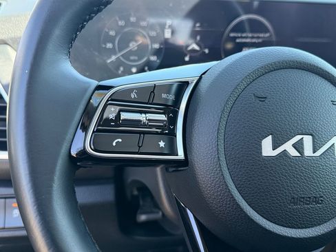 Certified 2025 Kia Seltos EX w/ EX Sunroof Package image 15