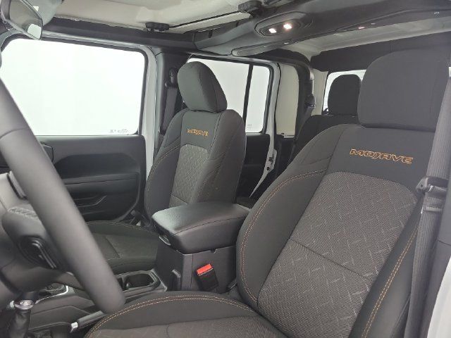 Used 2026 Jeep Gladiator Mojave AWD/4WD image 15