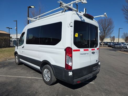 Used 2019 Ford Transit 150 XLT image 5