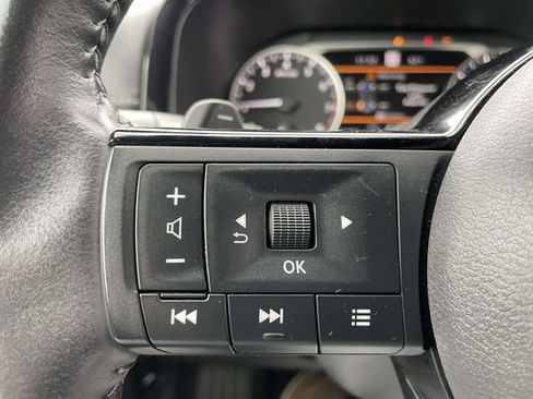 Used 2022 Nissan Pathfinder SL image 17