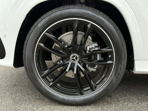 New 2026 Mercedes-Benz GLS 450 4MATIC image 17