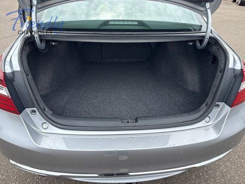 Used 2016 Honda Accord Sport image 11