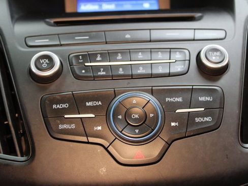 Used 2017 Ford Focus SE image 20