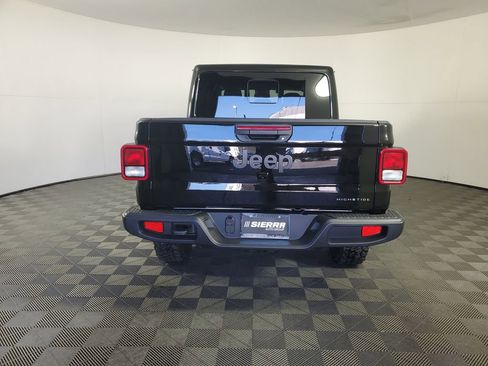 New 2025 Jeep Gladiator High Tide image 5