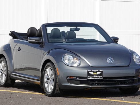 Used 2013 Volkswagen Beetle TDI FWD image 33
