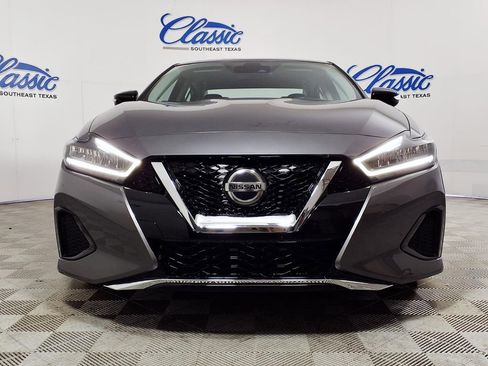 Used 2022 Nissan Maxima SV w/ Floor Mat Group FWD image 3