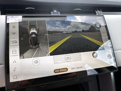 New 2025 Land Rover Discovery Sport S image 22