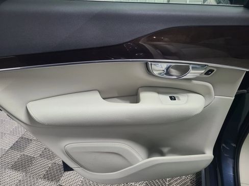 Used 2019 Volvo XC90 T6 Momentum w/ Advanced Package image 36