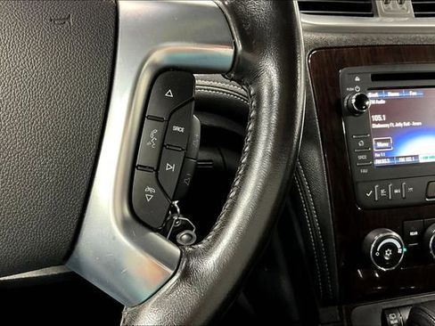 Used 2015 Chevrolet Traverse LT image 12