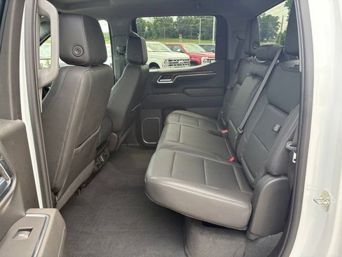 Used 2023 GMC Sierra 1500 SLT AWD/4WD image 15