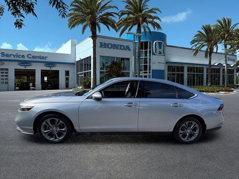 Used 2023 Honda Accord EX image 5