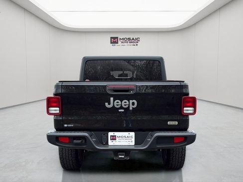 Used 2021 Jeep Gladiator Overland w/ Popular Equipment Package AWD/4WD image 6