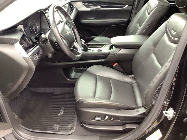 Used 2024 Cadillac XT6 Premium Luxury w/ LPO, Floor Liner Package AWD/4WD image 11