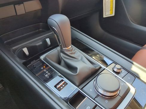 Used 2025 MAZDA CX-50 AWD 2.5 Turbo w/ Premium Pkg image 23