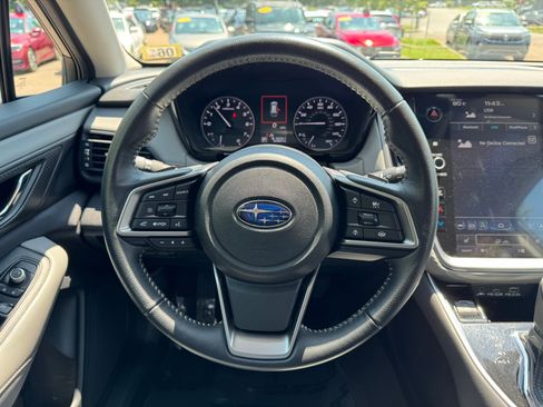 Used 2024 Subaru Outback Premium AWD/4WD image 14