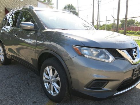 Used 2015 Nissan Rogue SV AWD/4WD image 1