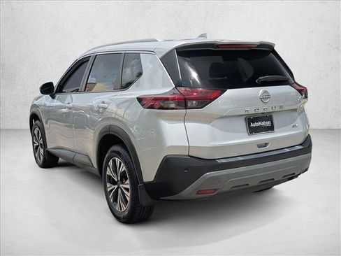 Certified 2022 Nissan Rogue SV w/ SV Premium Package FWD image 8